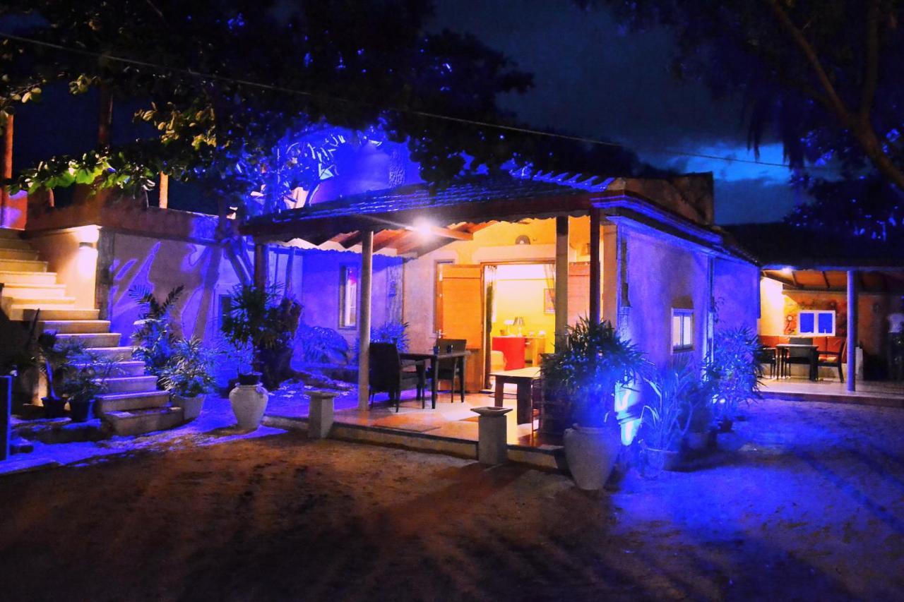 Cocoville Passikudah Esterno foto
